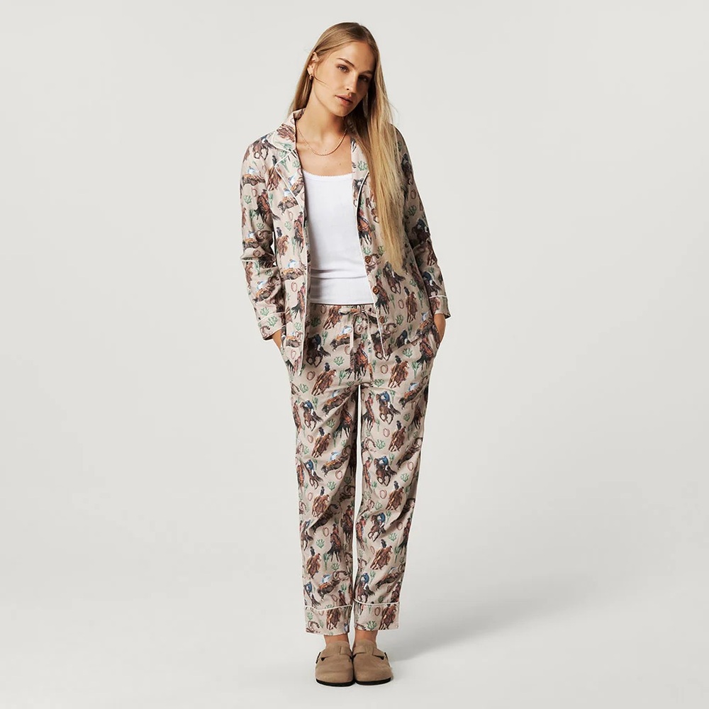 NEW Posh Peanut Women's Flannelette Pajama Set